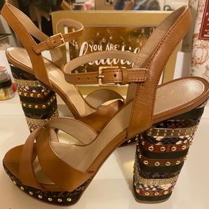 Aldo Heels- Hugs size 9